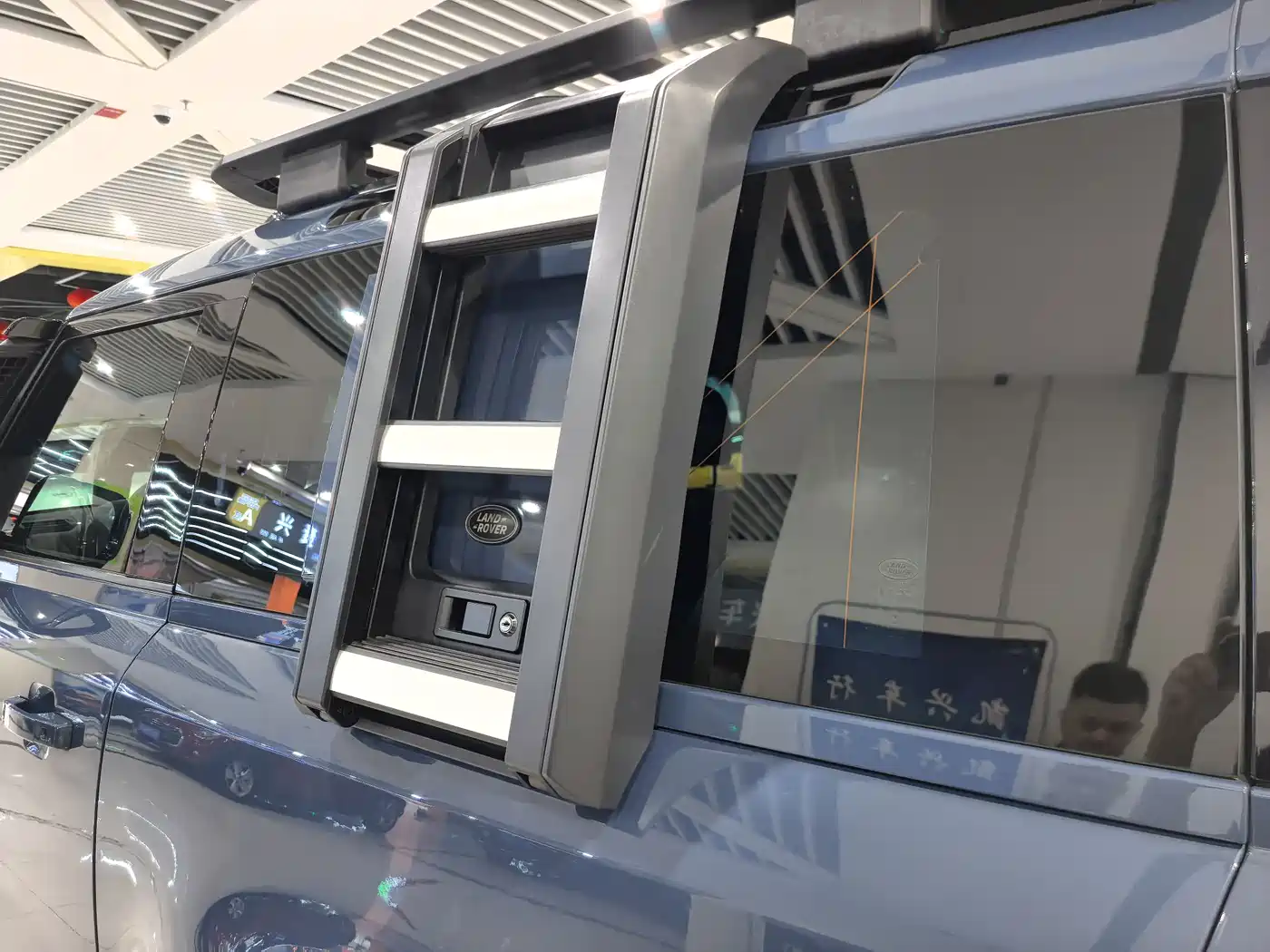 Land Rover Defender 2021 90 P400 X-DYNAMIC S фото 13