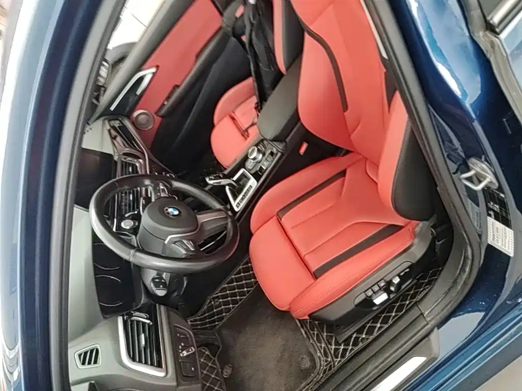BMW 1 Series 2021 Facelift 125i M Sport Shadow Edition фото 15