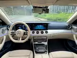 Фото 9 - Mercedes-Benz E-Class (Import)