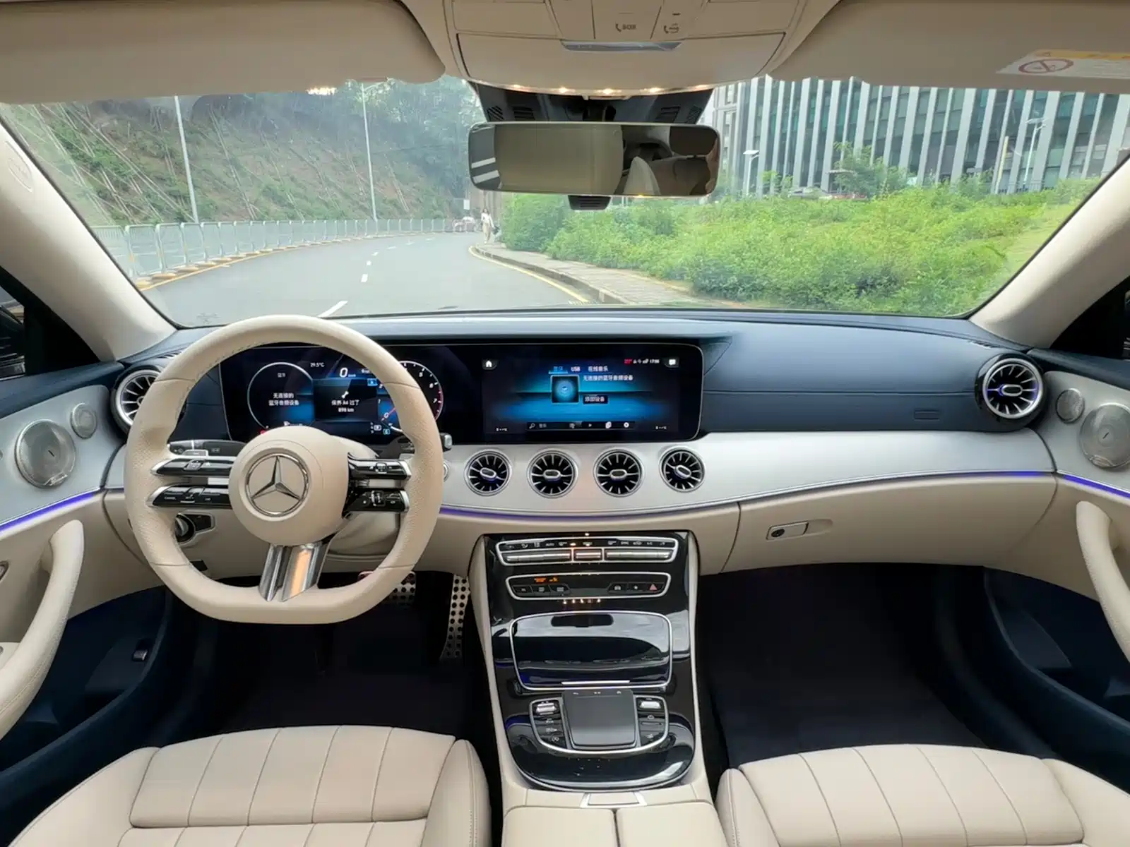 Фото 9 - Mercedes-Benz E-Class (Import)