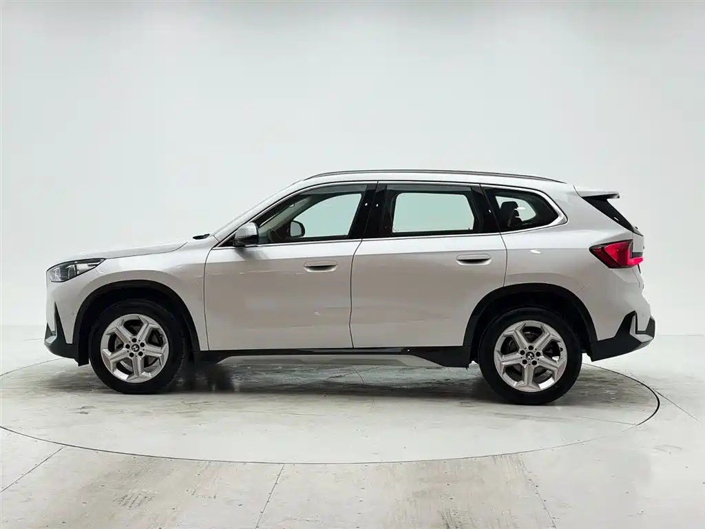 BMW X1 2023 sDrive20Li X Design Package фото 7