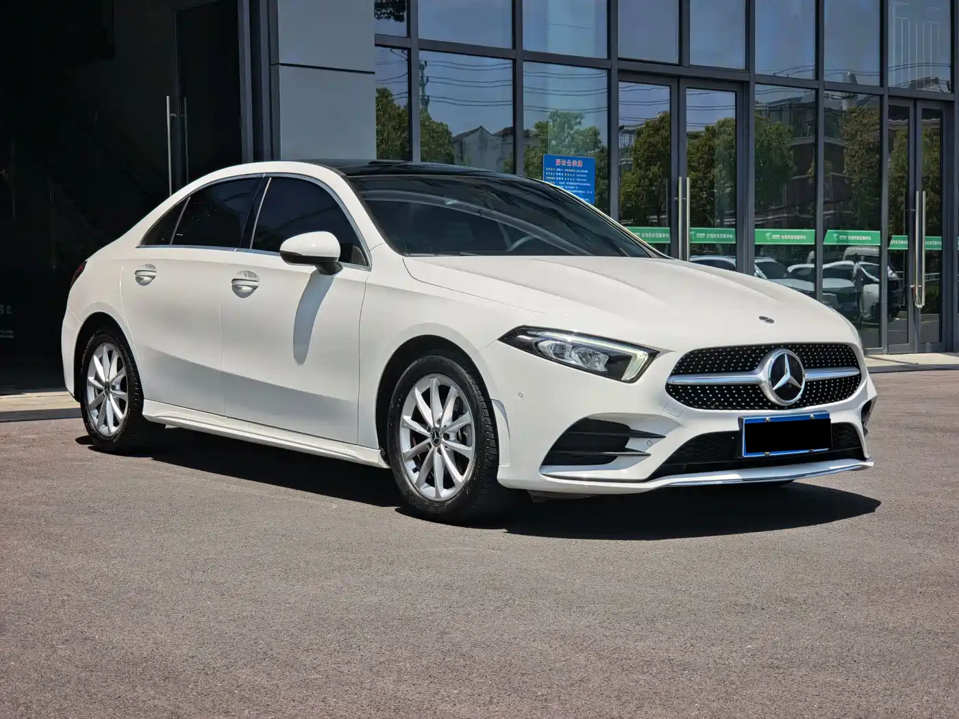 Mercedes-Benz A-Class 2020 Facelift A 200 L Sport Sedan Fashion фото 3