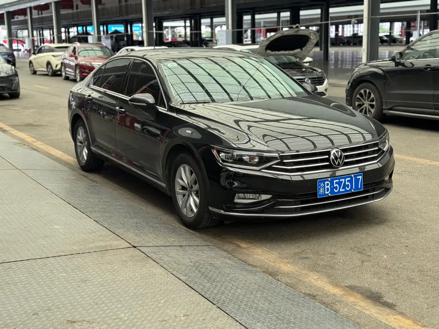 Volkswagen Magotan 2020 280TSI DSG Comfort фото 3