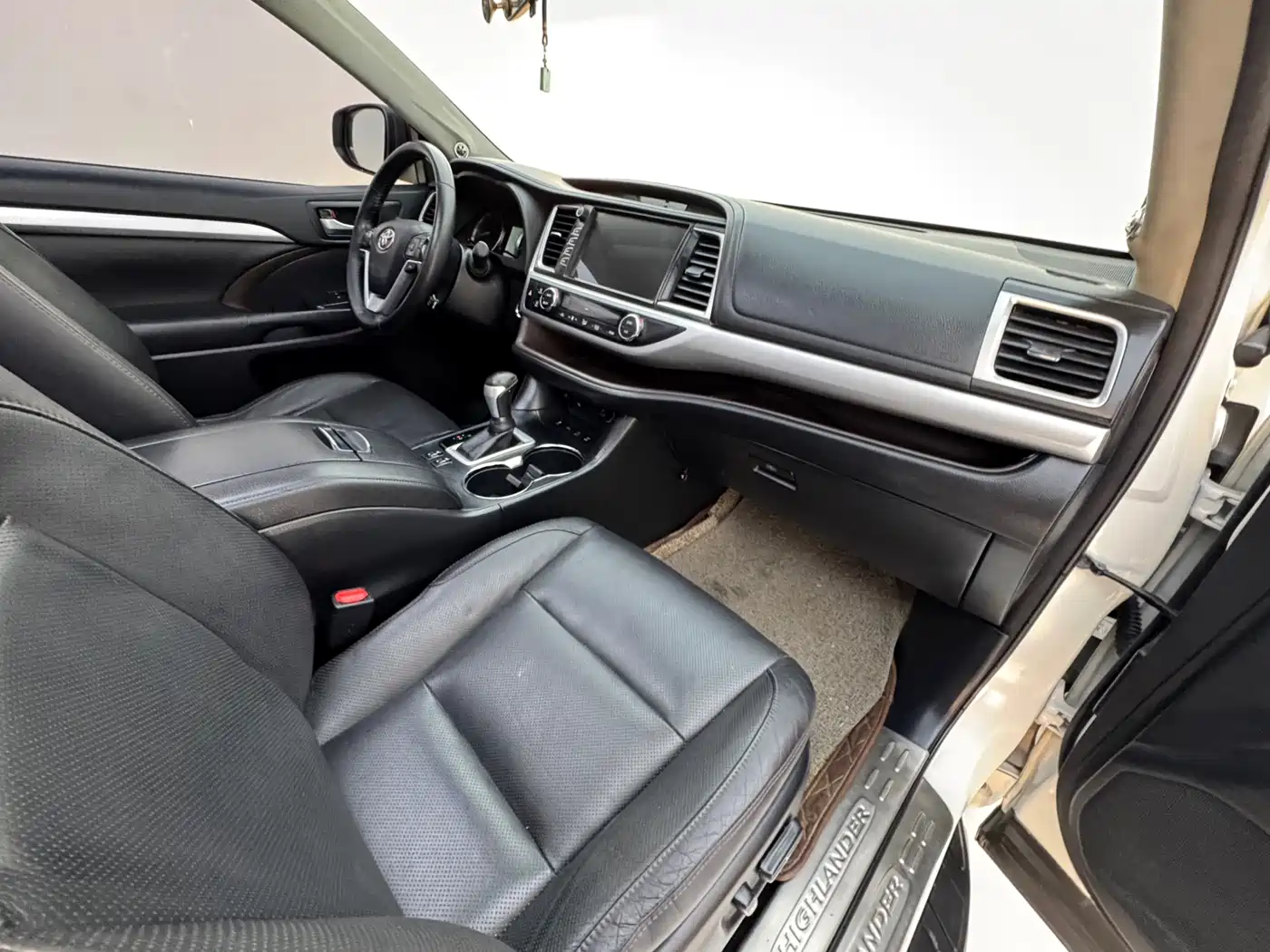 Toyota Highlander 2015 2.0T AWD Luxury Edition 7-seater фото 18