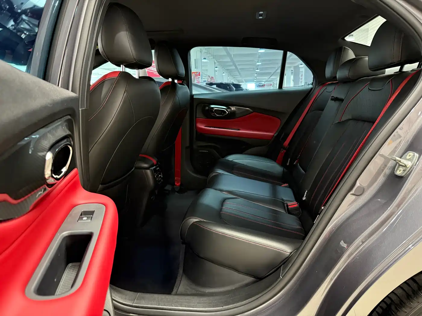GAC Trumpchi Trumpchi Emkoo 2021 270T DCT J16 Edition фото 10