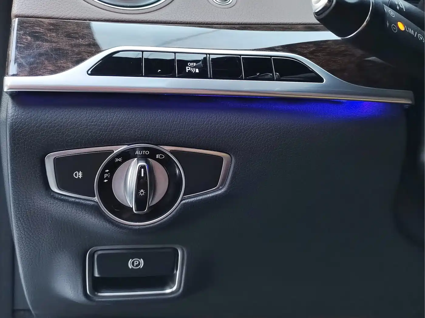 Mercedes-Benz S-Class 2016 S 320 L Business Edition фото 26