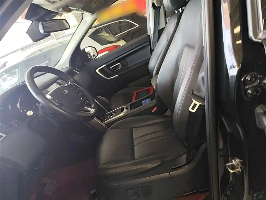 Land Rover Discovery Sport 2019 240PS SE Edition China VI фото 15
