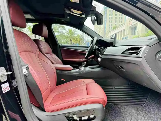 BMW 5 Series 2023 530Li Premium M Sport Package — фото 4