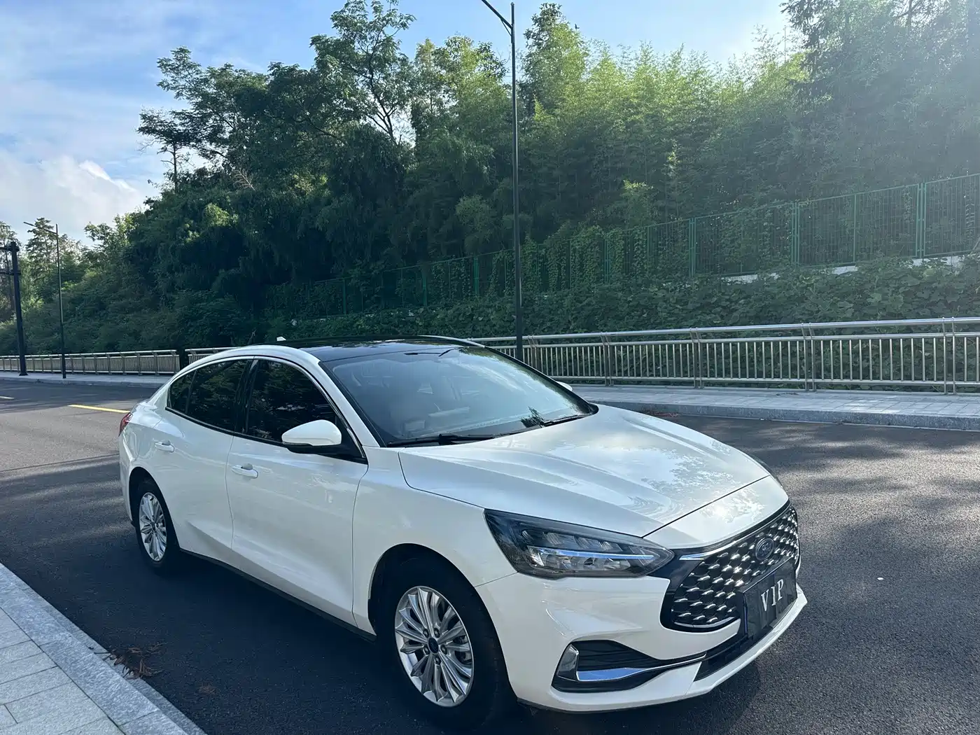 Ford Focus 2022 2021 Hatchback EcoBoost 180 Auto Trend