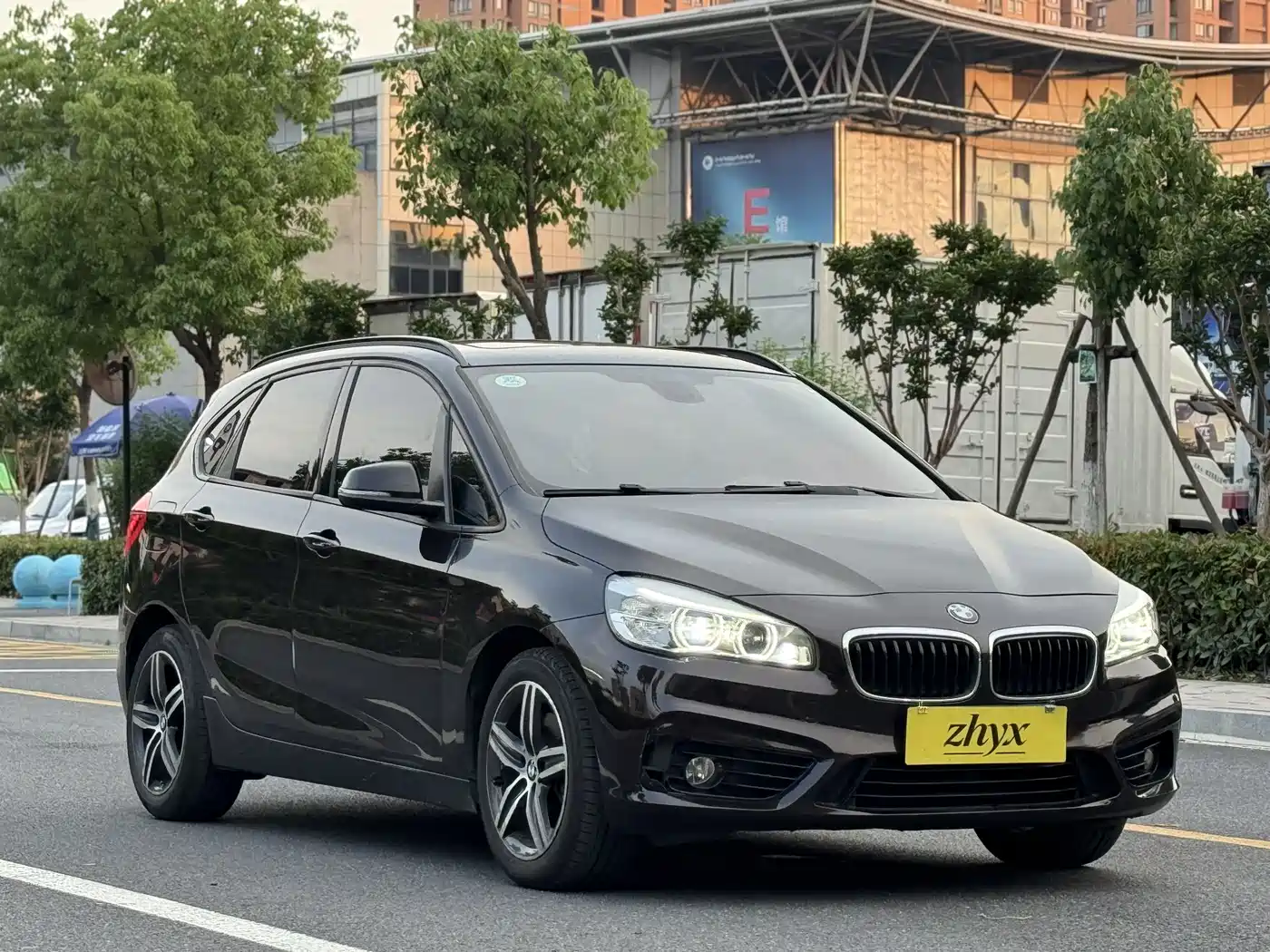BMW 2 Series Tourer (Import) 2015 218i Sport Design Package фото 3