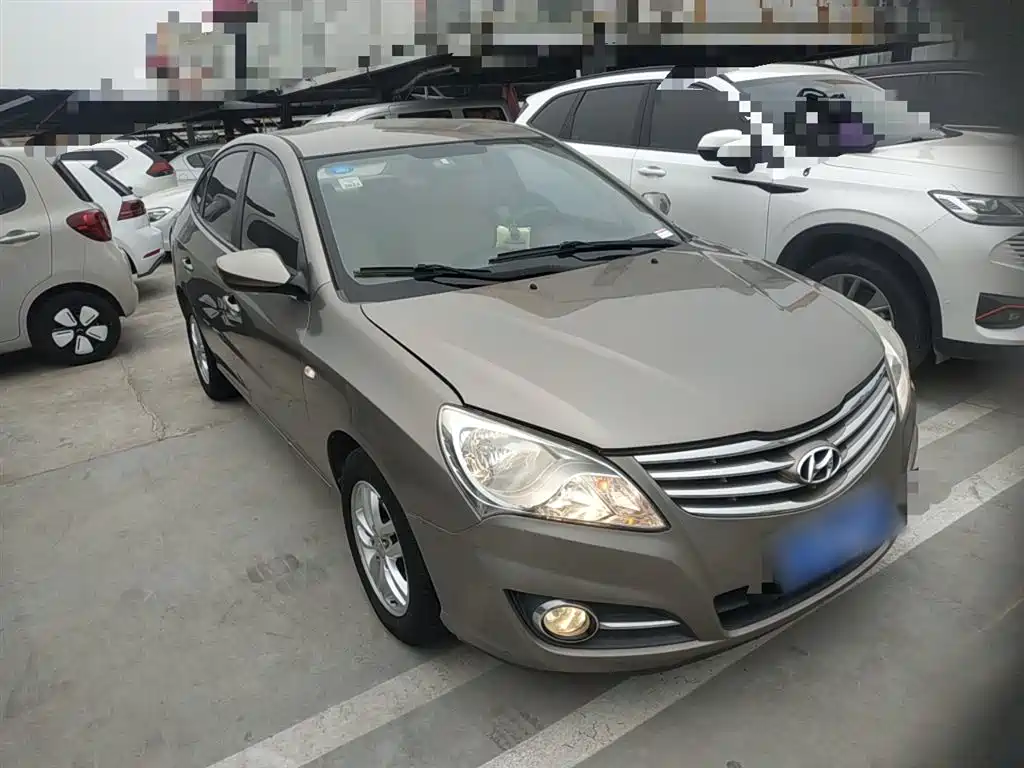 Hyundai Elantra 2015 1.6L Automatic Comfort фото 4