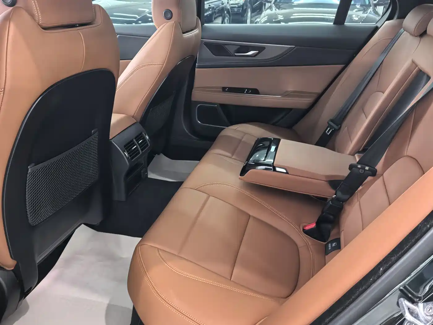Jaguar XEL 2024 2023 2.0T 250PS R-DYNAMIC S Progressive Sport
