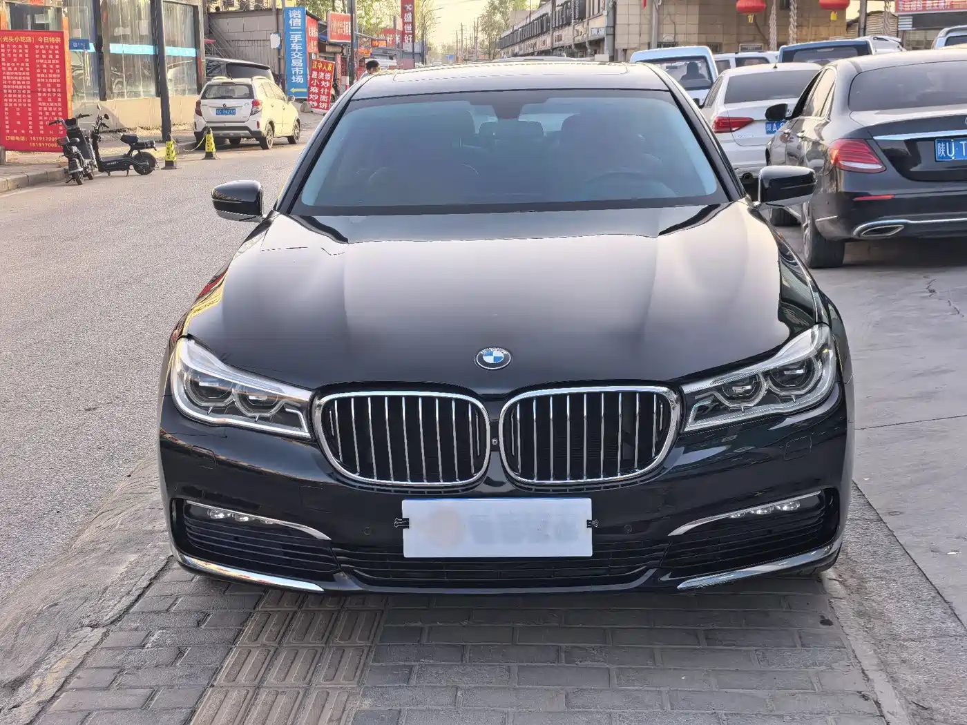 BMW 7 Series 2017 730Li Luxury Edition фото 2