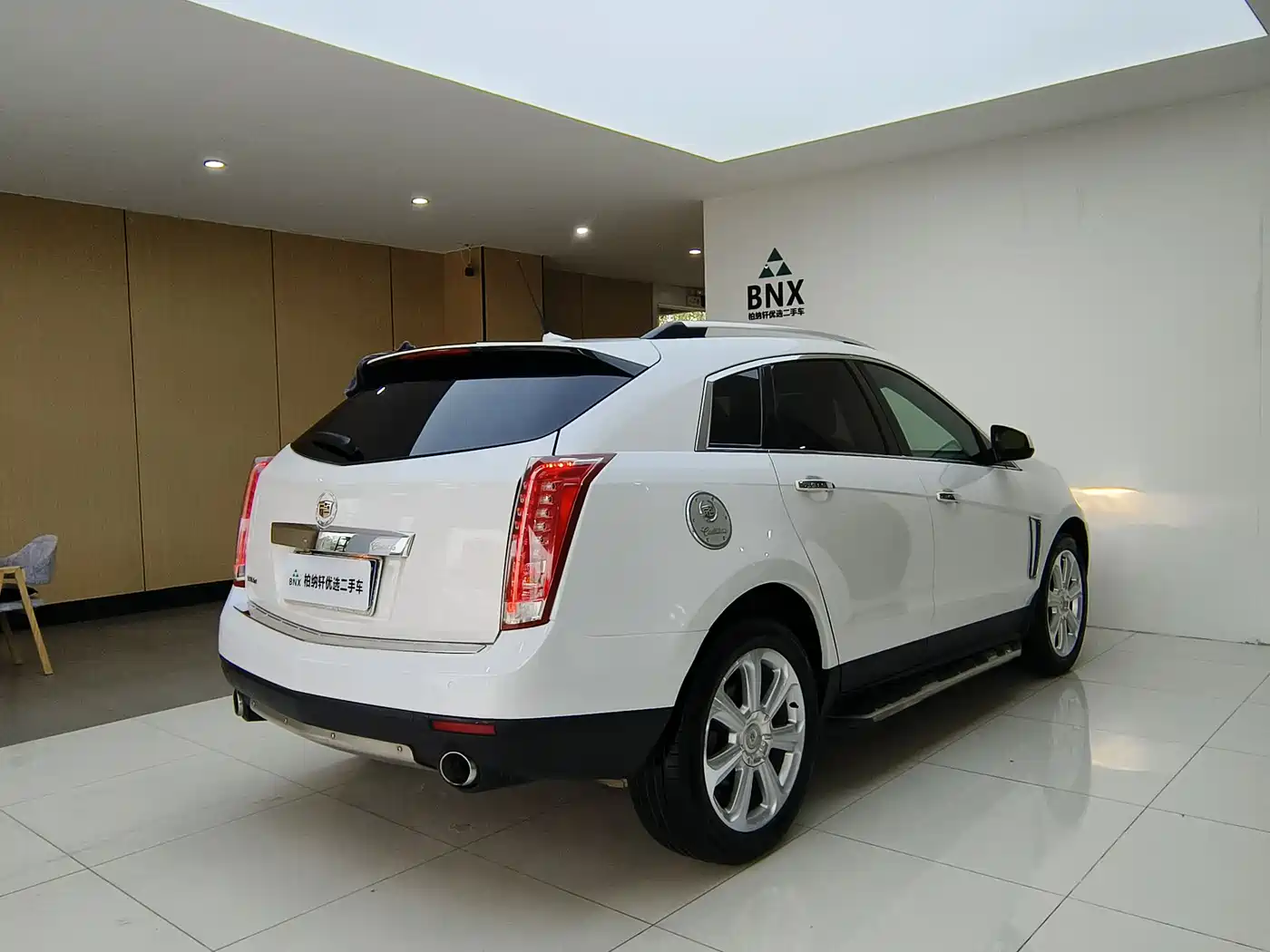 Cadillac SRX 2014 3.0L Flagship Model фото 2