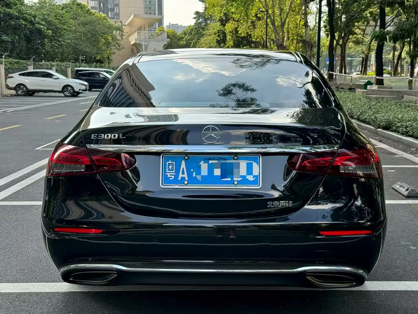 Фото 3 - Mercedes-Benz E-Class