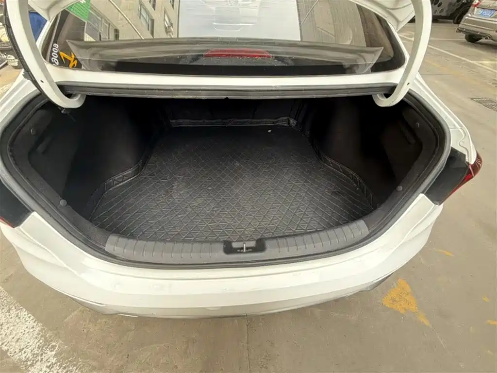 Kia K3 2020 1.5L CVT New Edge Sunroof Version фото 10