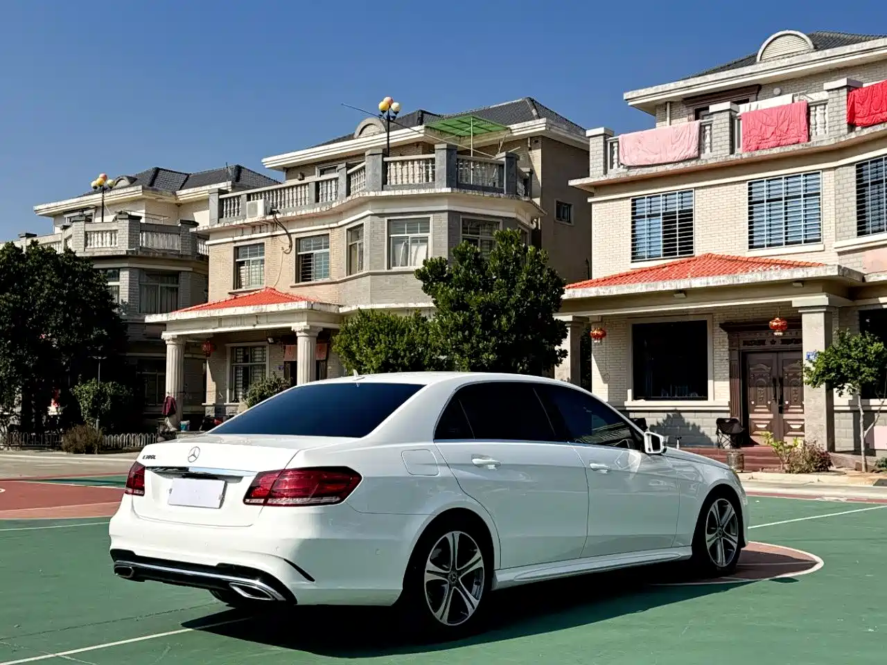 Mercedes-Benz E-Class 2015 E 260 L Sport фото 9