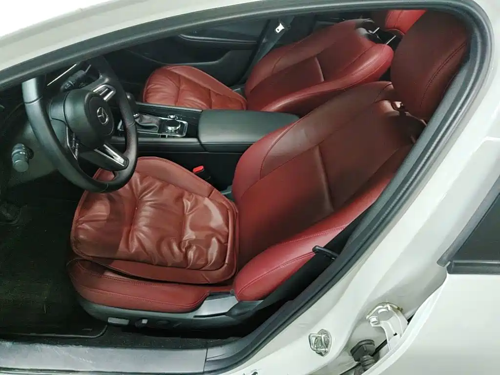 Mazda Mazda 3 2025 2023 2.0L Auto Zhiyao