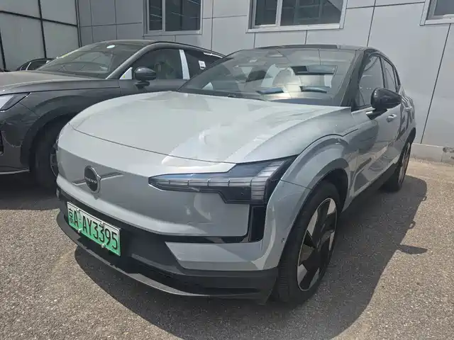 Volvo Volvo EX30 2025 RWD Long Range Ultra