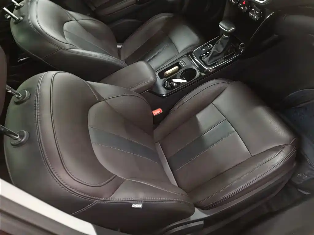 GAC Trumpchi Trumpchi GS4 2019 270T Automatic 2WD Luxury Smart Connect Edition фото 4