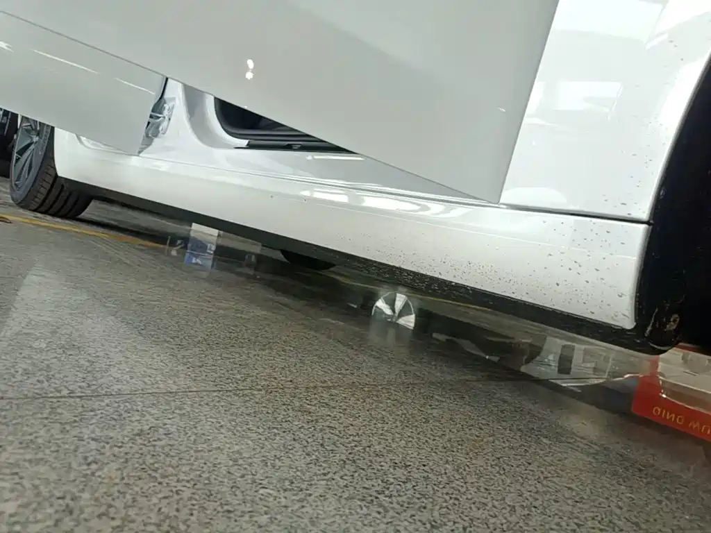 Фото 21 - Tesla Model 3
