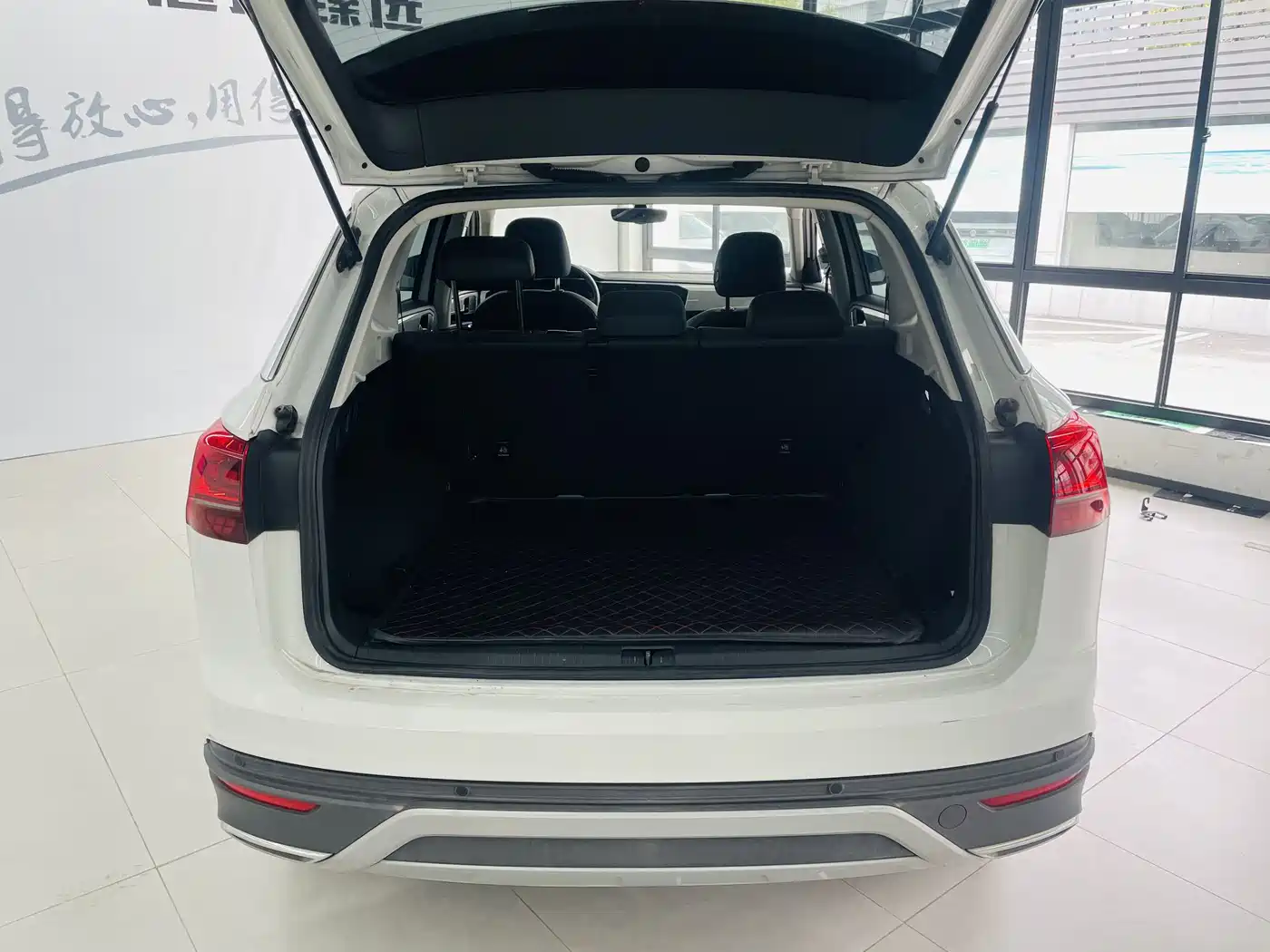 Volkswagen Tayron 2020 280TSI 2WD Luxury Smart Edition фото 15