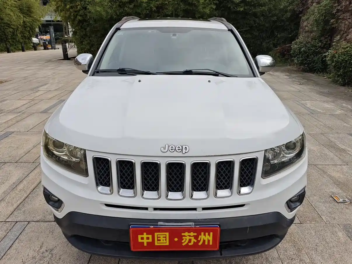 Jeep Compass (Import) 2014 2014 Facelift 2.4L 4WD Comfort Edition
