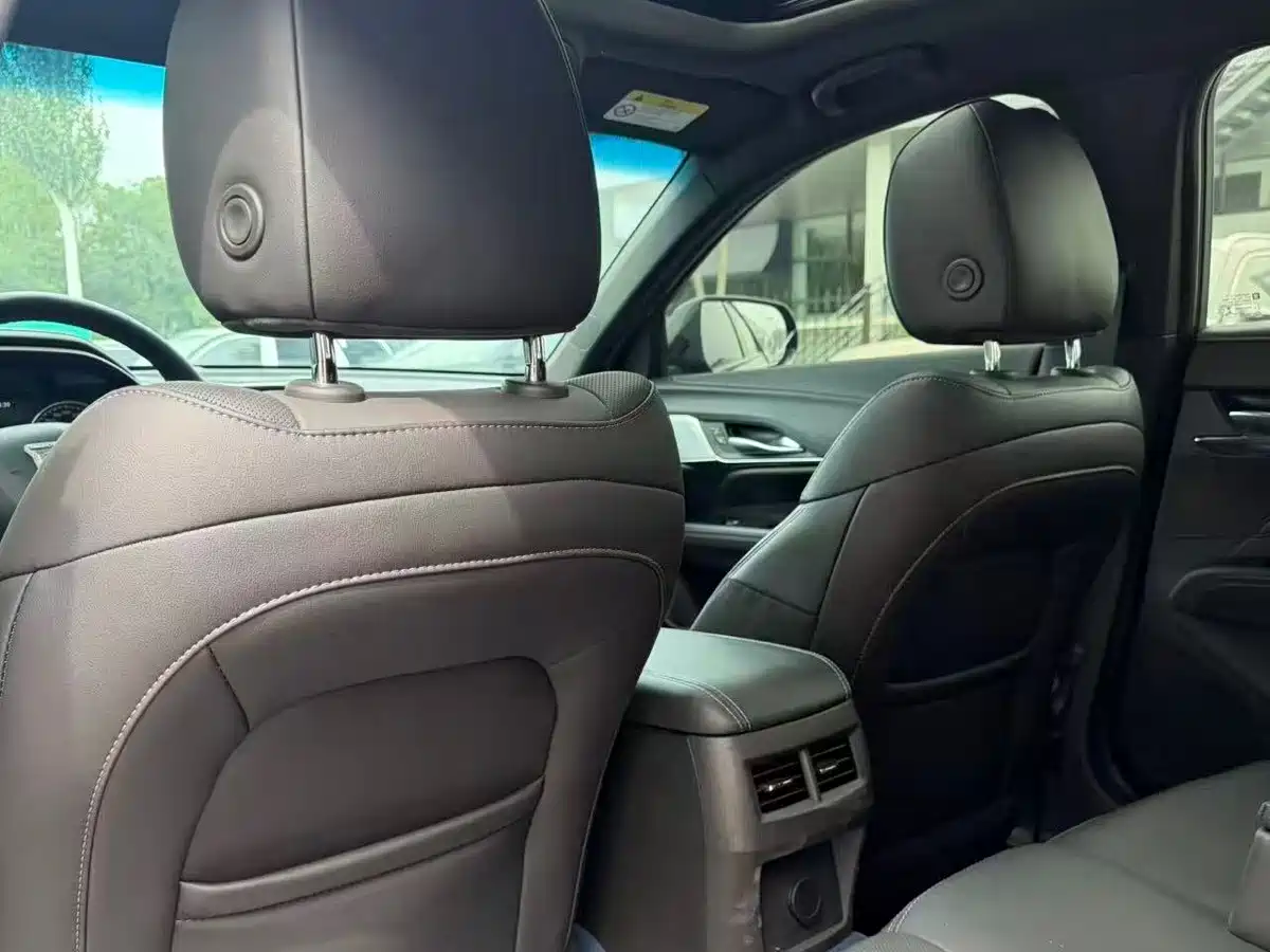 Cadillac CT4 2024 2023 25T Luxury Model