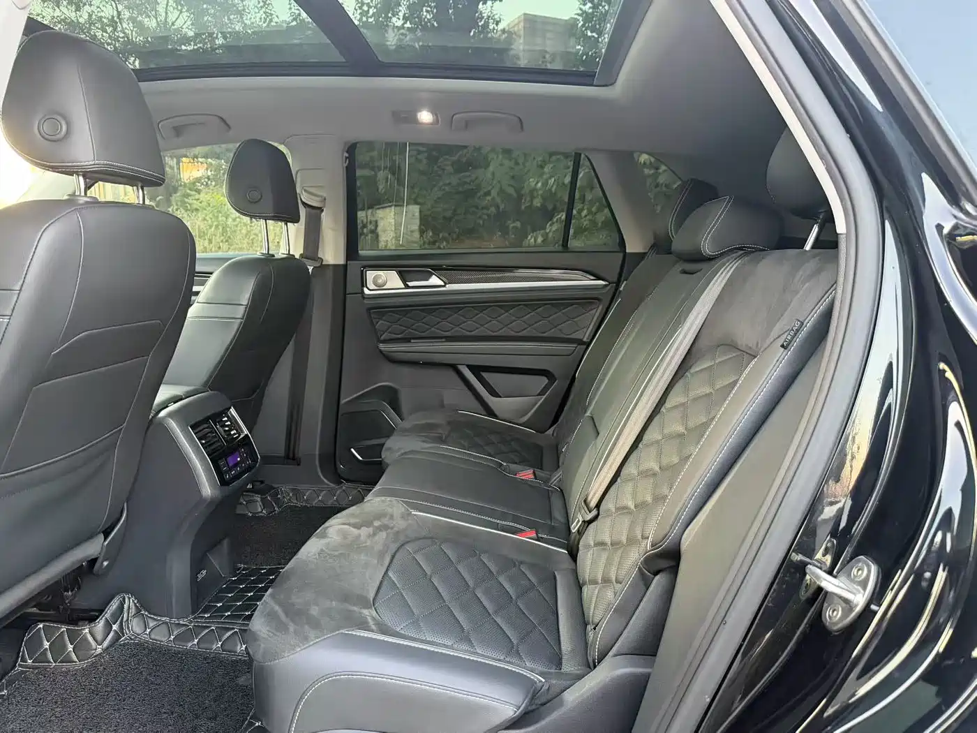 Volkswagen Teramont 2021 Teramont X 380TSI 4WD Premium Luxury Edition фото 9