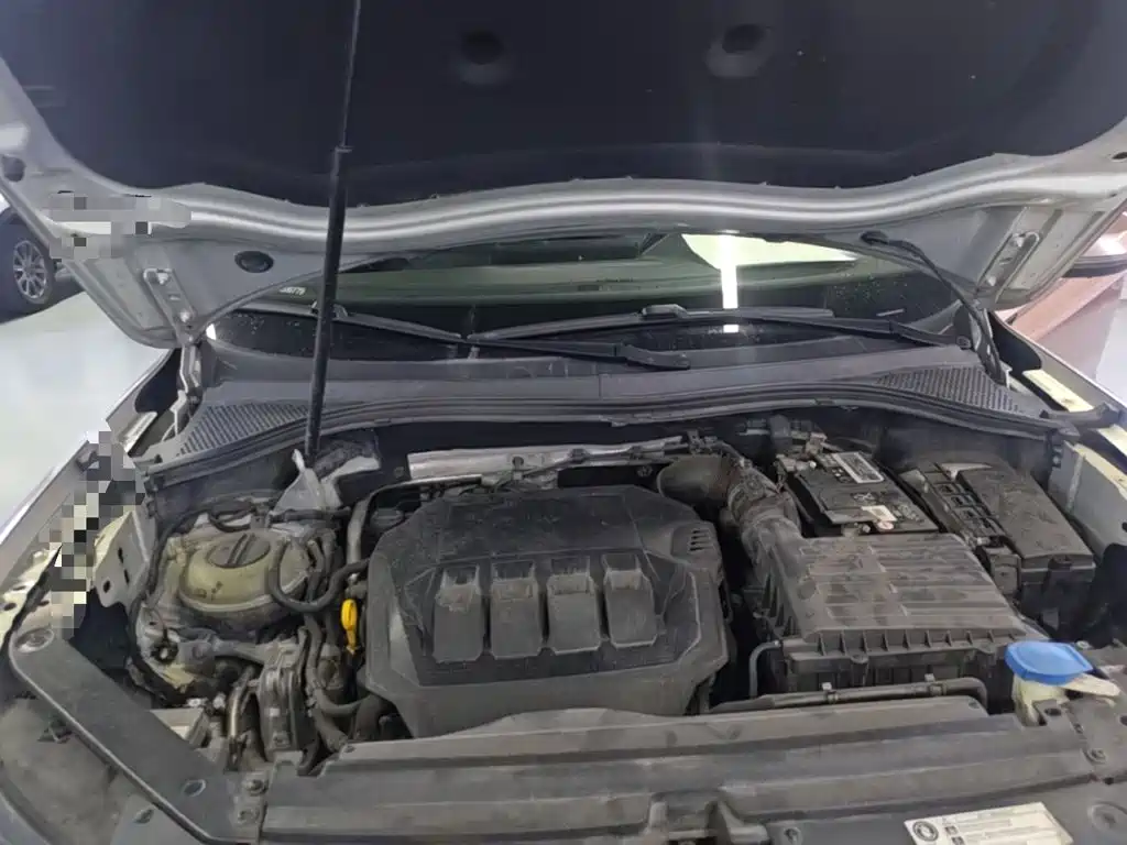 Photo 15 - Volkswagen Tiguan L