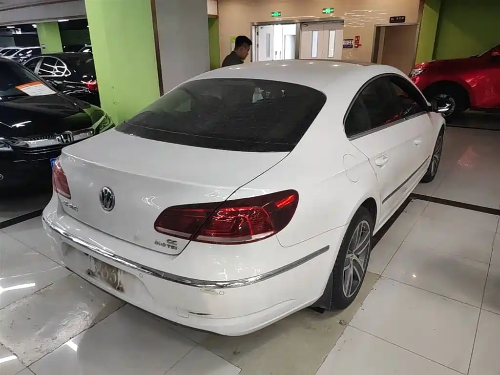 Volkswagen FAW-Volkswagen CC 2016 Model 1.8TSI Premium фото 7