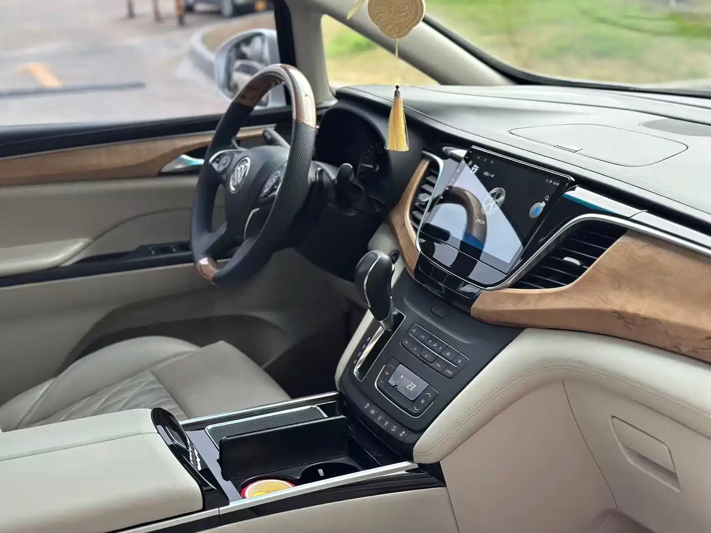 Buick GL8 2018 ES 28T Comfort Type China VI фото 12