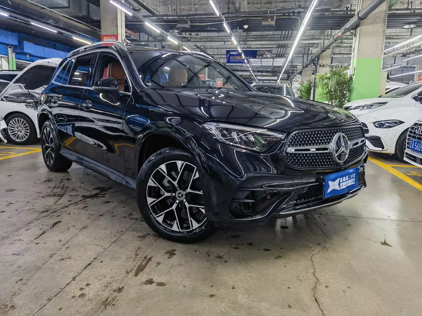 Mercedes-Benz GLC 2024 GLC 260 L 4MATIC Luxury 5-seater фото 3