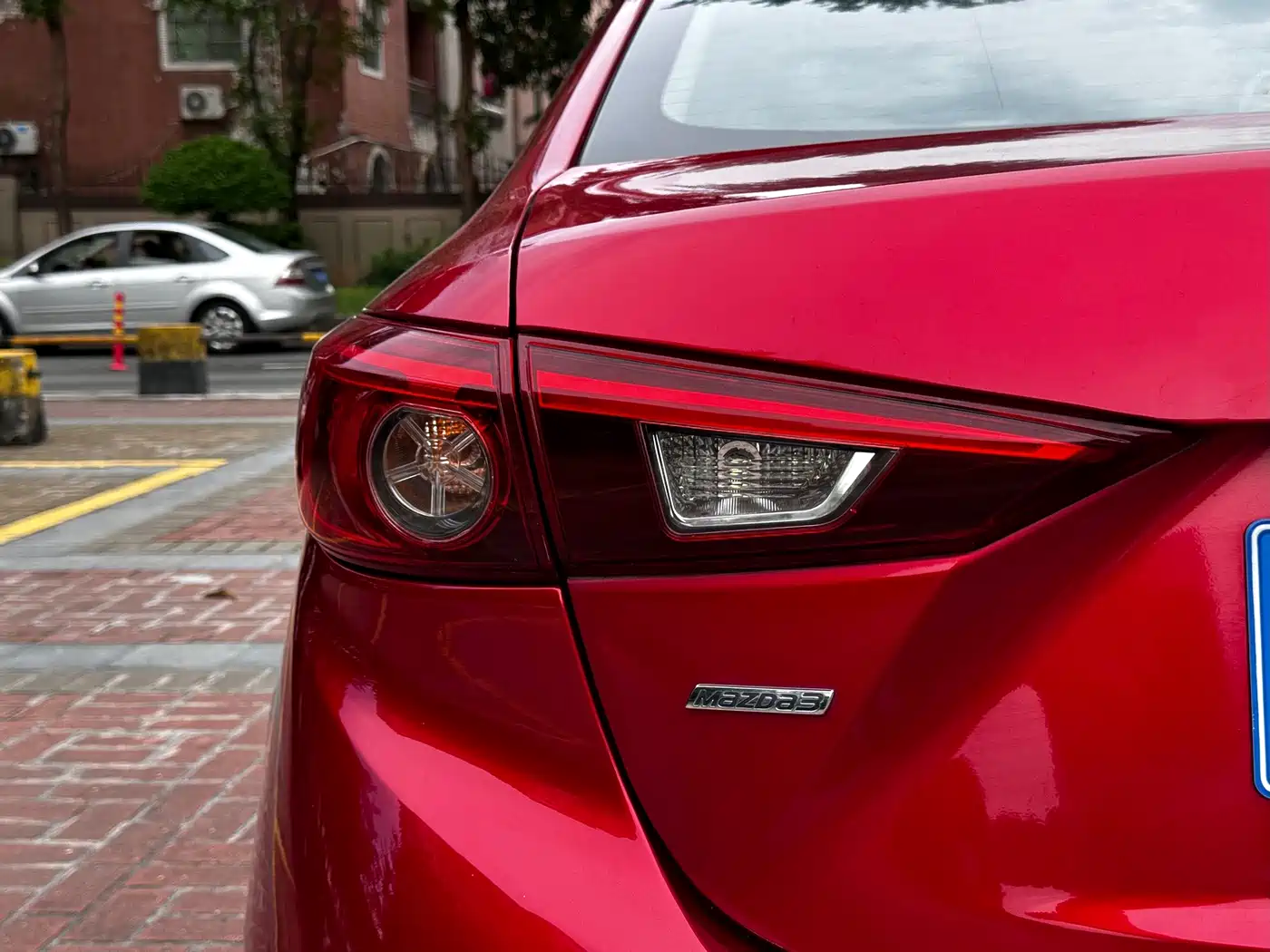 Mazda Mazda 3 2014 2014 Sedan 1.5L Automatic Luxury