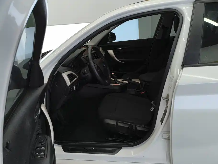 BMW 1 Series (Import) 2014 2013 Facelift 116i Leading Model