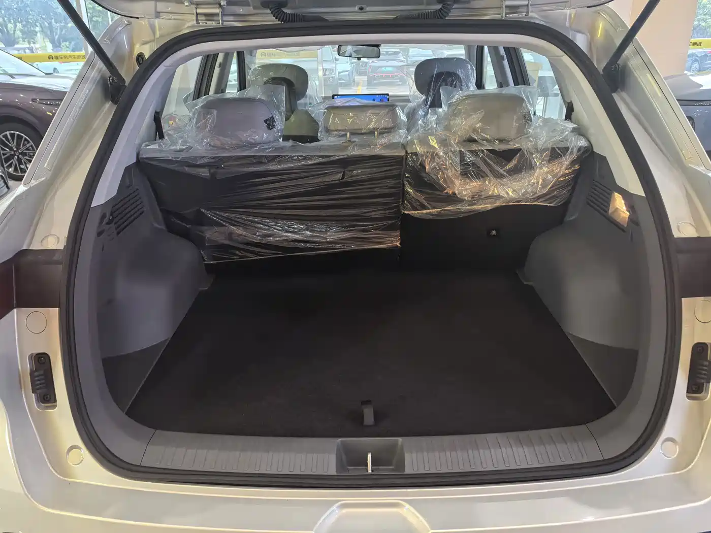 Besturn Yueyi 03 2026 2025 Model 445km Joy Edition