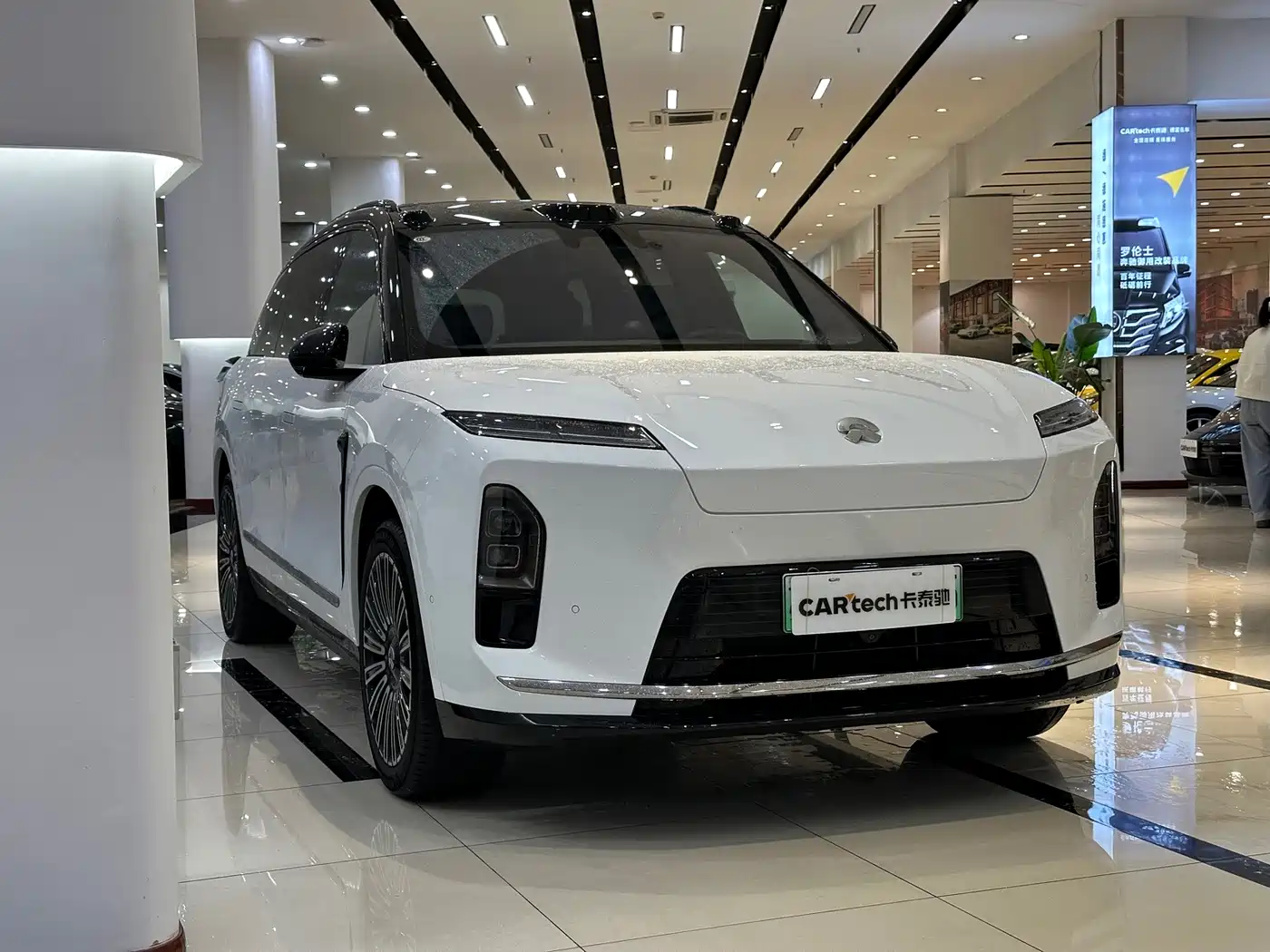 NIO ES8 2026 2025 Model 6-Seat Executive Luxury Edition