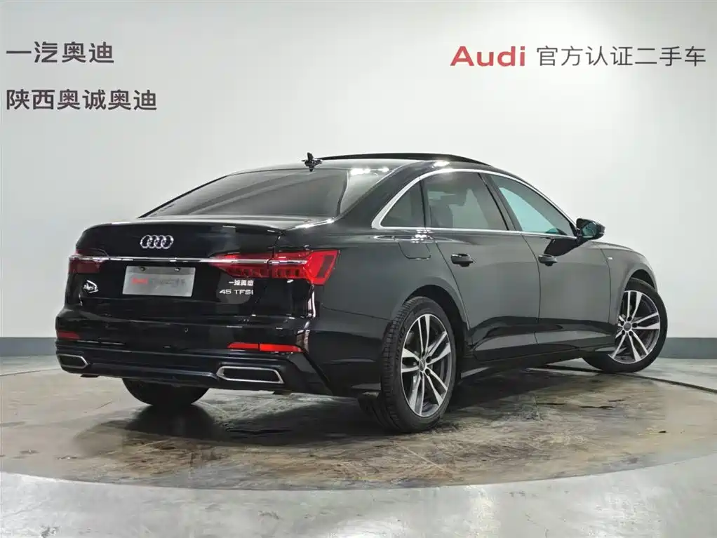Audi A6L 2021 45 TFSI Exclusive Sport фото 4