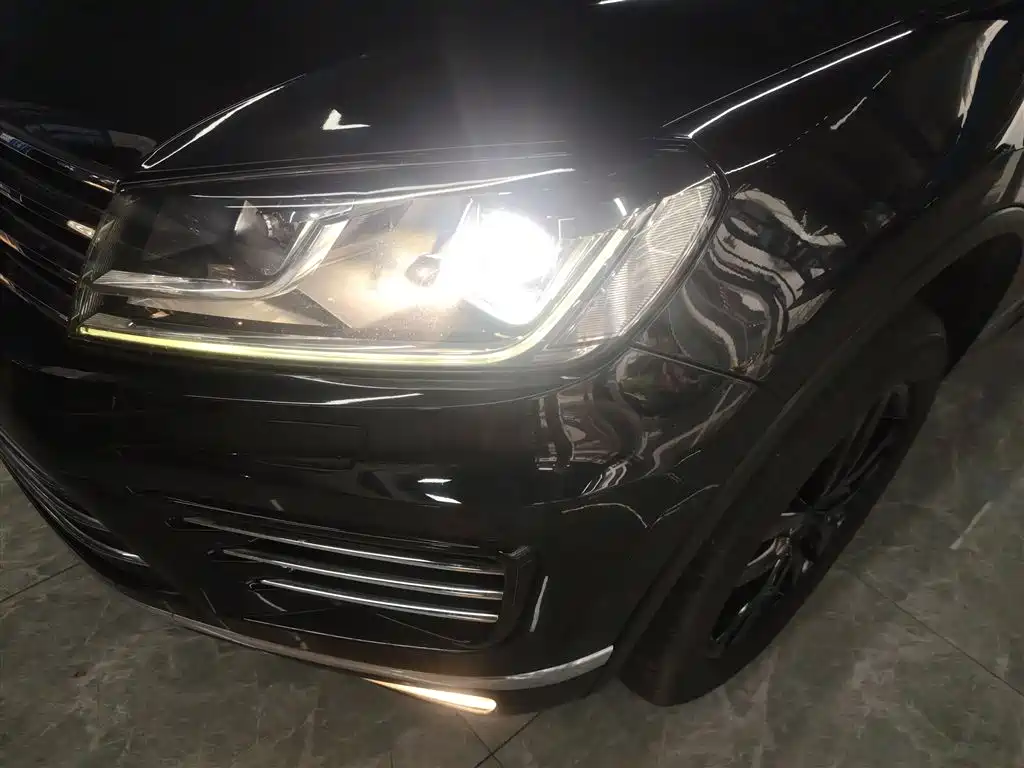 Volkswagen Touareg 2017 3.0TSI Explorer Edition фото 24