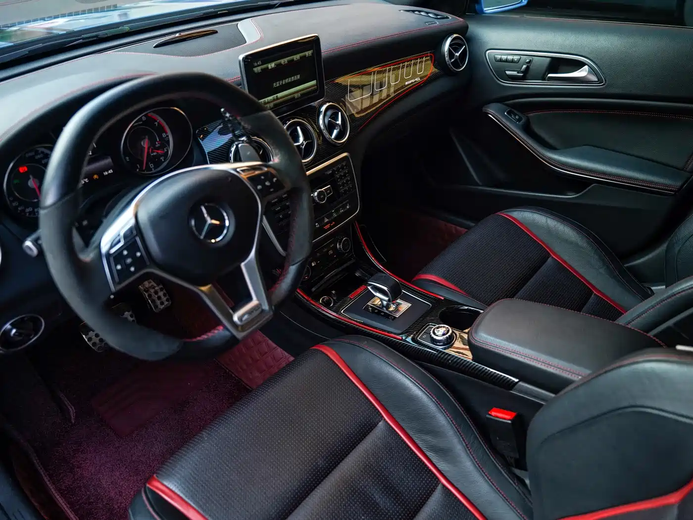Mercedes-Benz GLA AMG 2016 AMG GLA 45 4MATIC фото 9