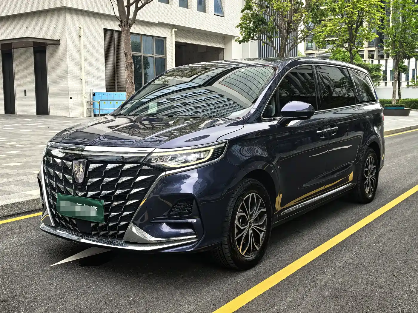 ROEWE IMAX8 NEW ENERGY