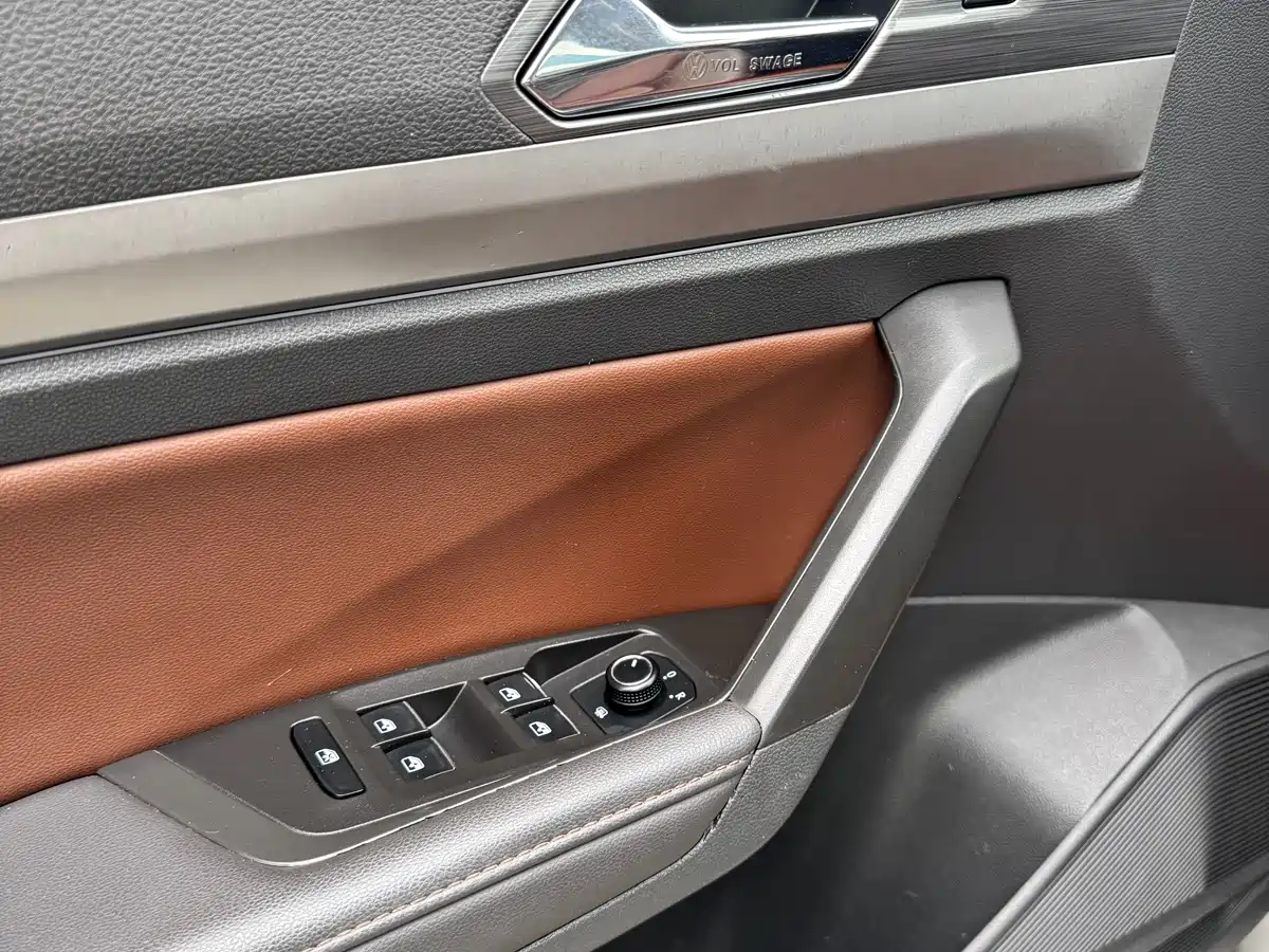 Volkswagen Lavida 2019 280TSI DSG Luxury Edition China VI фото 6