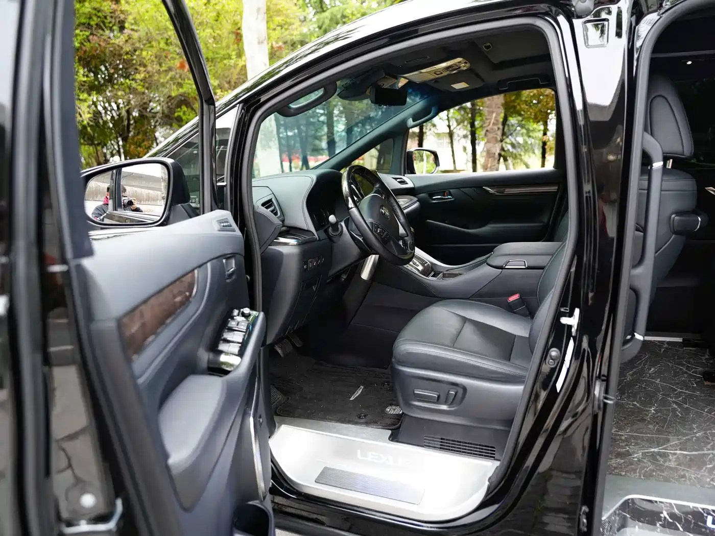 Toyota Vellfire 2023 2023 Crown Hybrid 2.5L HV Premium