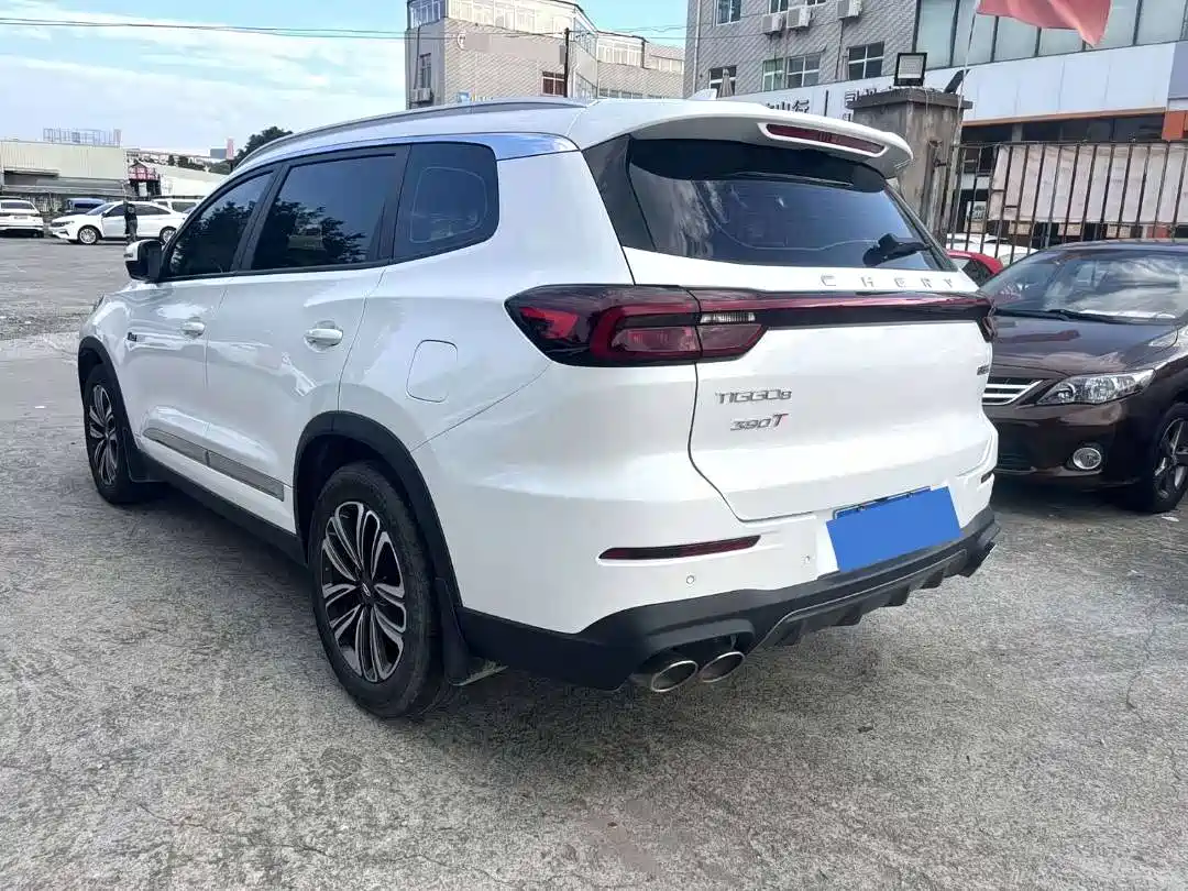 Фото 8 - Chery Tiggo 8