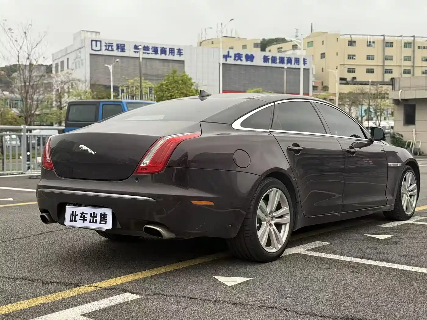 Jaguar XJ 2015 XJL 3.0 SC 4WD Flagship Business Edition фото 10
