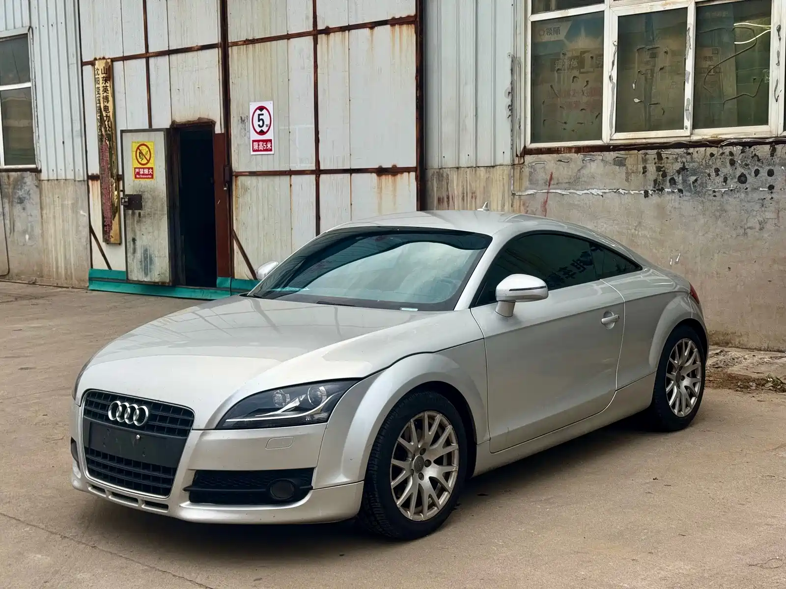 Фото 1 - Audi TT