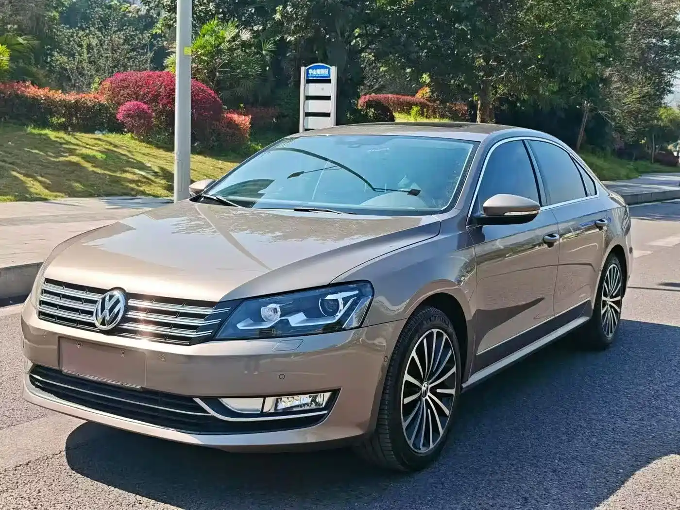 Фото 3 - Volkswagen Passat