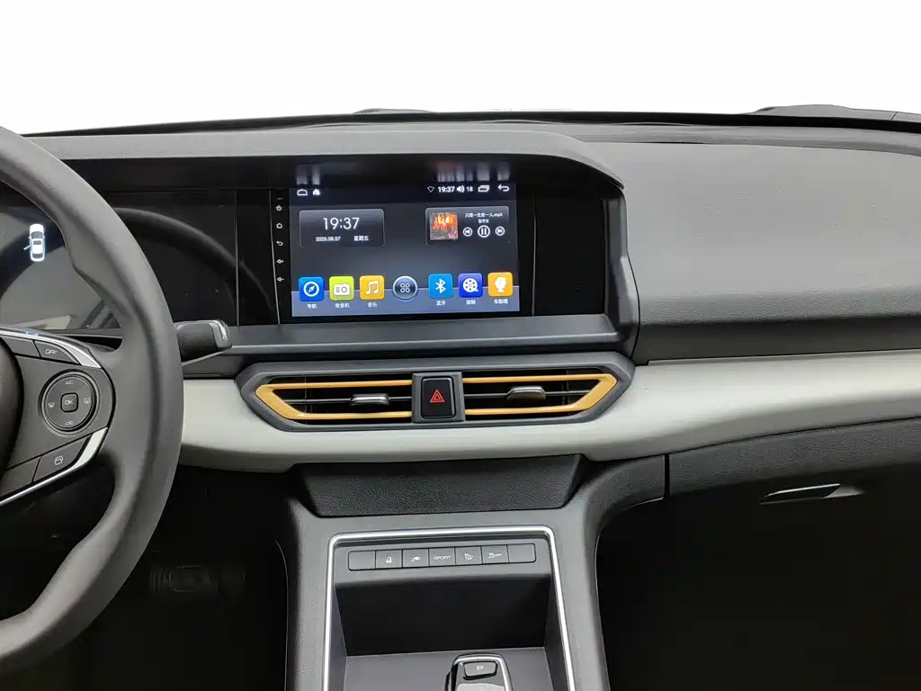 Dongfeng Aeolus Dongfeng Fengshen E70 2026 2023 Facelift PRO Smart Drive Edition