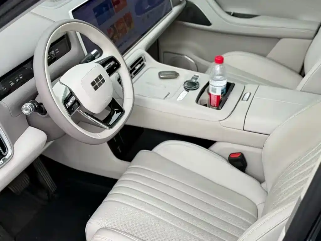 Geely Galaxy Galaxy M9 2025 2025 Model 230km 2WD Explorer+ Edition