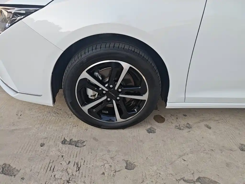Dongfeng Aeolus Yixuan MAX 2023 2024 1.5T Prestige Edition